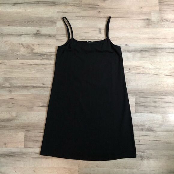 Yest Basic Black Mini Dress Size XS - Picture 1 of 4